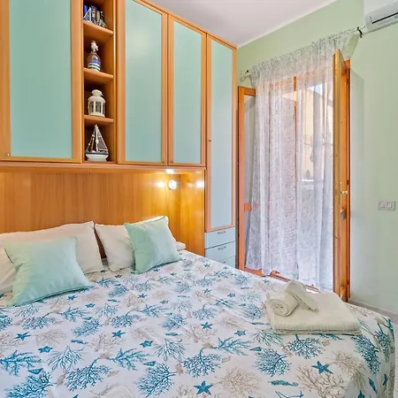 Semesterbostad La Casa Della Pavoncella *